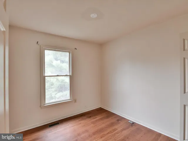 $409,900 | 4 Almanac Court, Burtonsville, MD 20866