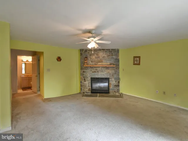 $409,900 | 4 Almanac Court, Burtonsville, MD 20866