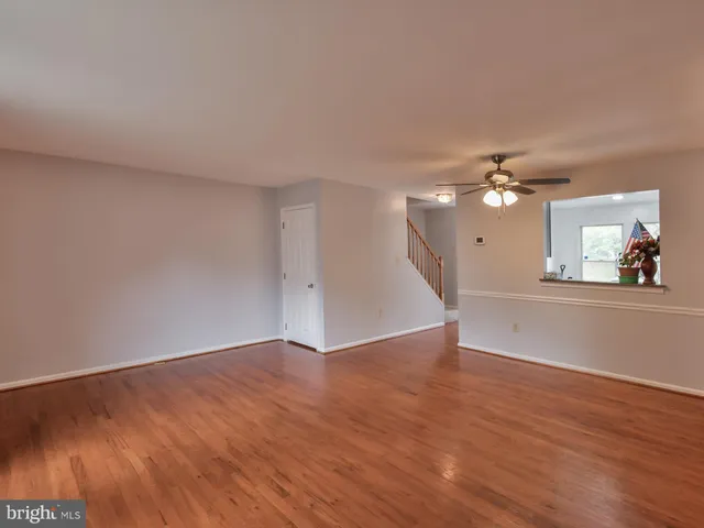 $409,900 | 4 Almanac Court, Burtonsville, MD 20866