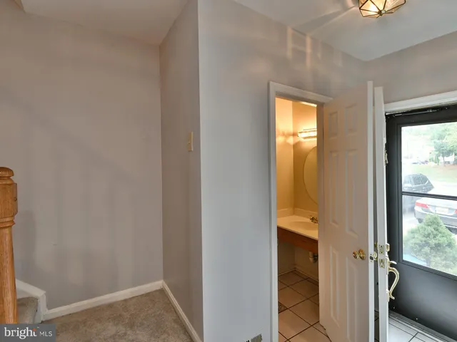 $409,900 | 4 Almanac Court, Burtonsville, MD 20866