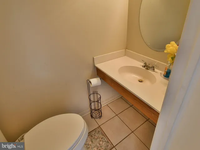 $409,900 | 4 Almanac Court, Burtonsville, MD 20866