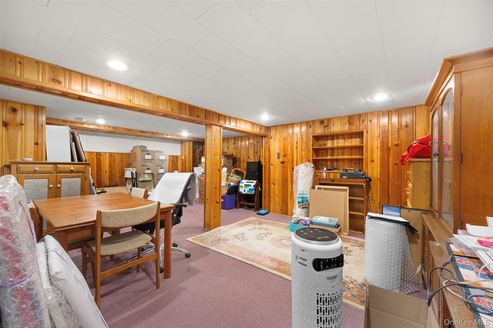2389 Lindy Road Westbury, NY 11590 - Photo 35 of 41