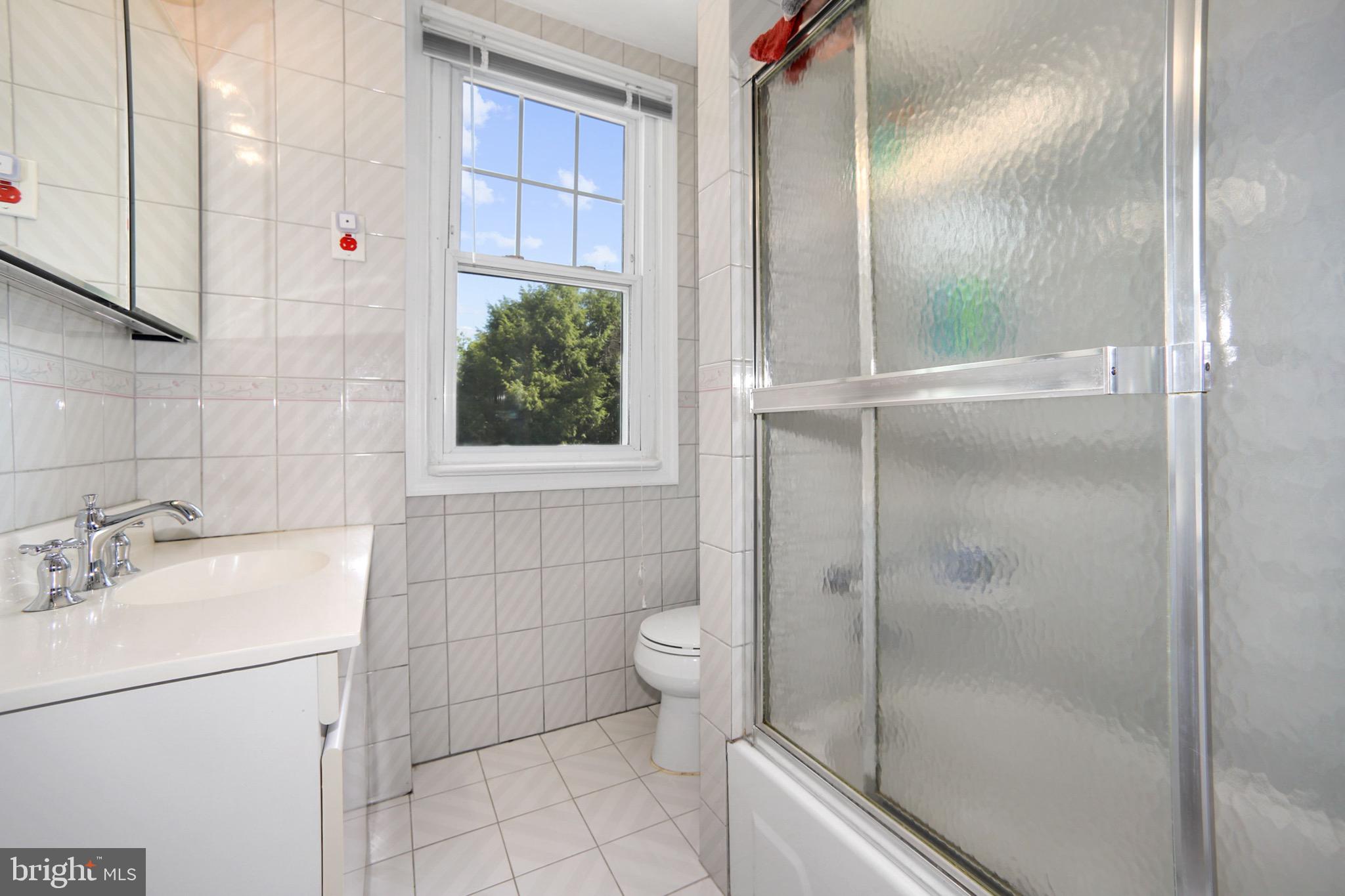 3835 Military Road Northwest Washington, DC 20015 - Photo 22 of 34