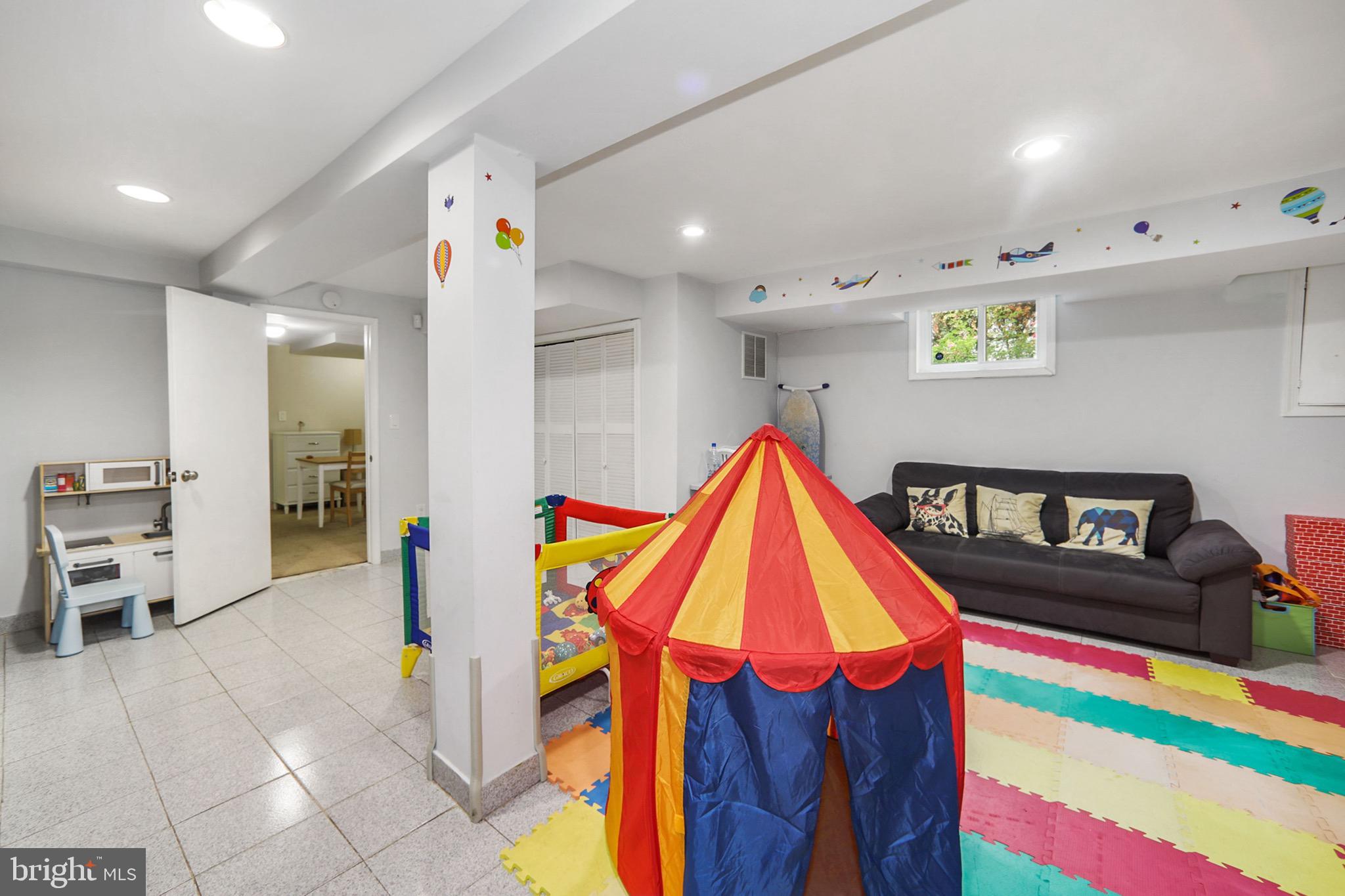 3835 Military Road Northwest Washington, DC 20015 - Photo 28 of 34