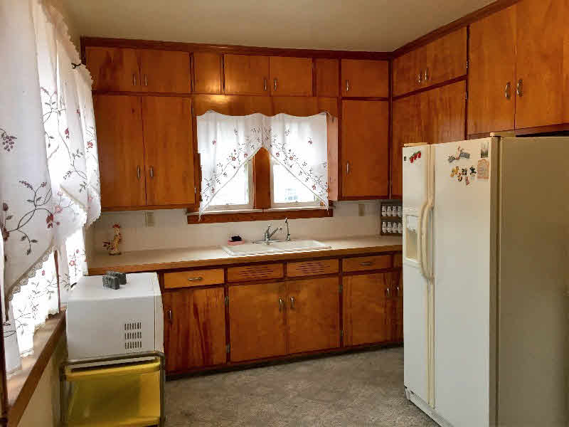 904 Fraser Street Bay City, MI 48708 - Photo 4 of 9