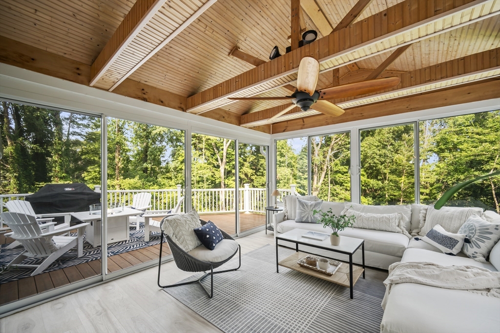8 Bantry Road Southborough, MA 01772 - Photo 11 of 40 Gallery Image 11