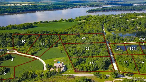 $39,900 | 6 Ferry Drive, Golden Eagle, IL 62036