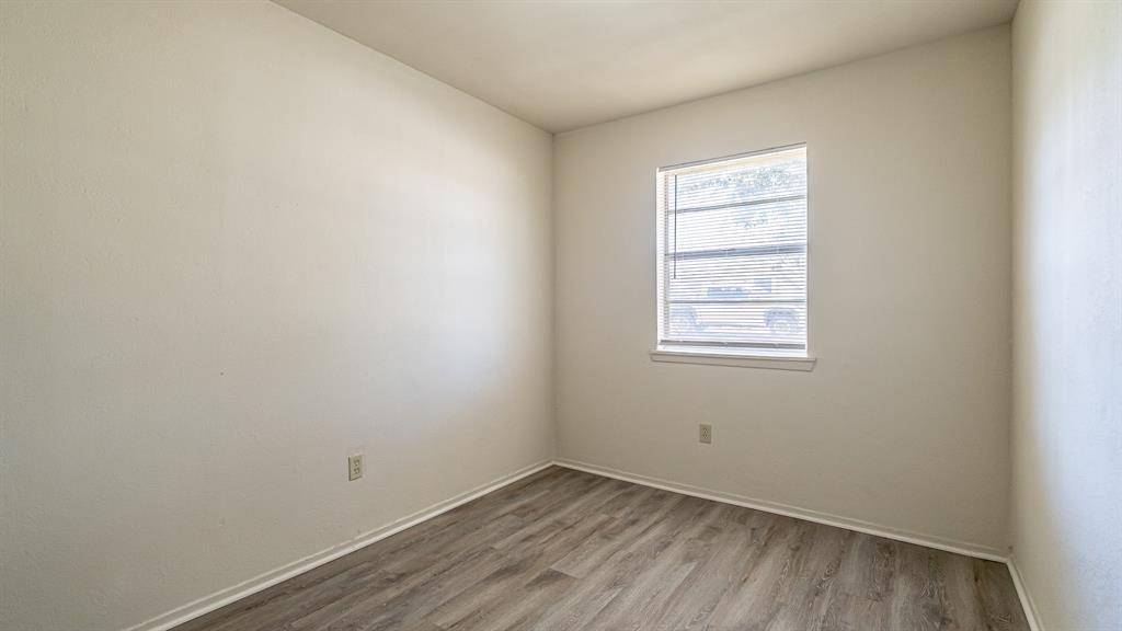 1848 Coral Road Pelican Bay, TX 76020 - Photo 13 of 28