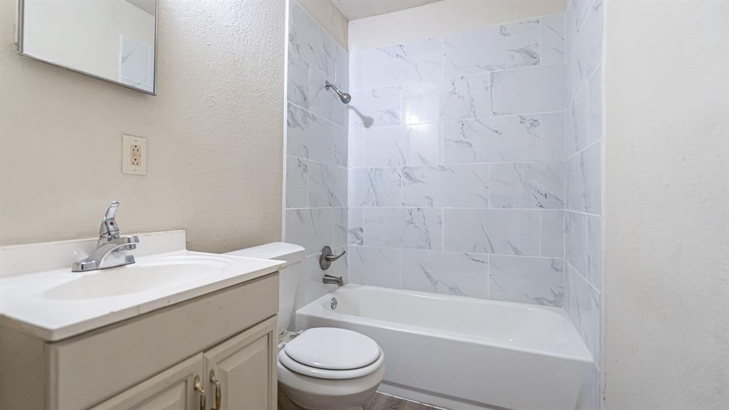 1848 Coral Road Pelican Bay, TX 76020 - Photo 16 of 28