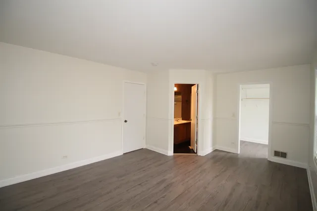 $2,495 | 2835 Cedar Glade Drive, Naperville, IL 60564