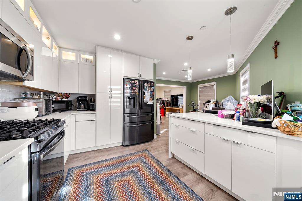 340 Paterson Avenue East Rutherford, NJ 07073 - Photo 21 of 34 Gallery Image 21
