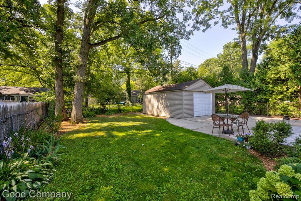 15925 West 14 Mile Road Franklin, MI 48025 - Photo 26 of 29