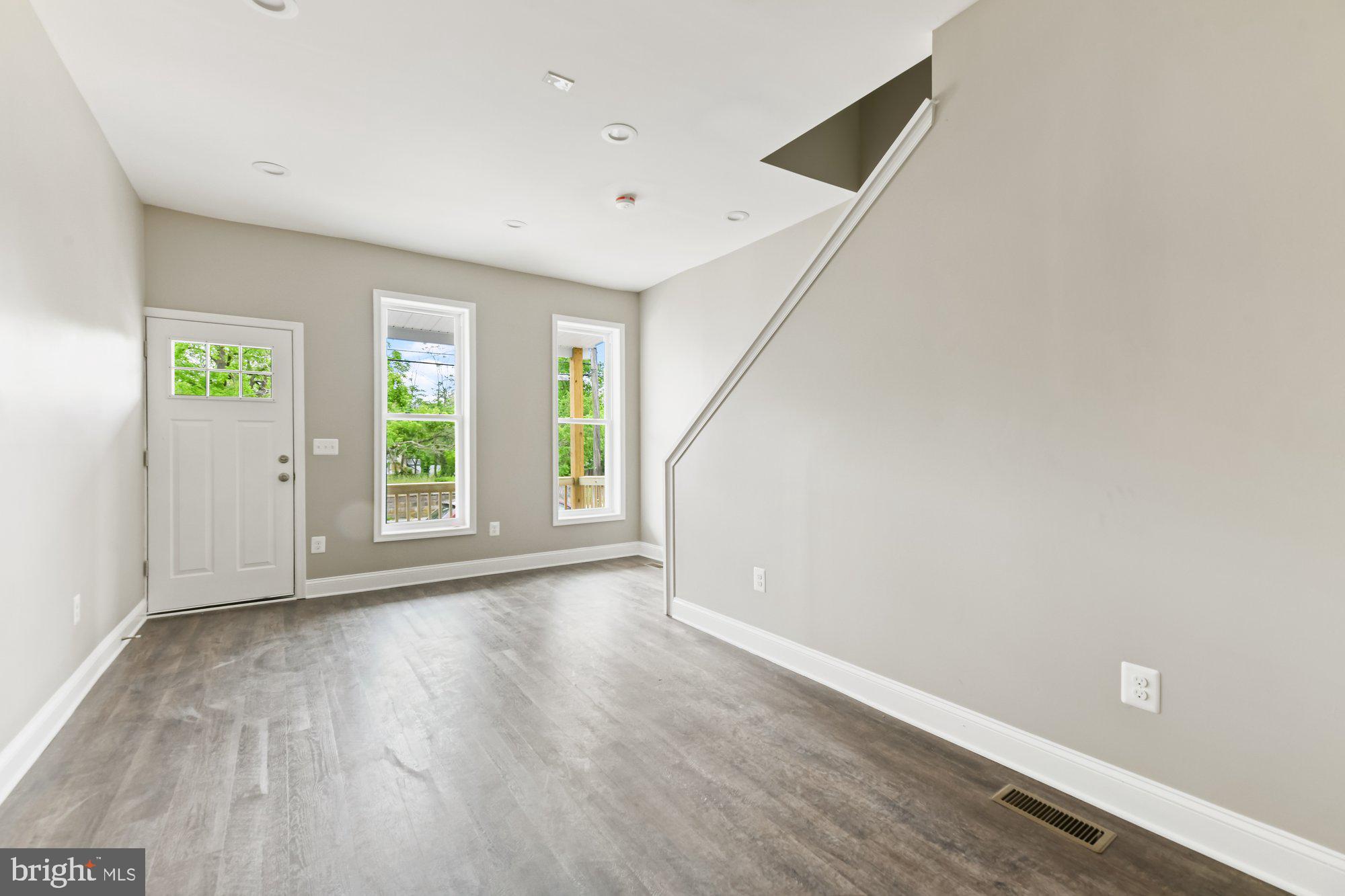 4702 Pimlico Road Baltimore, MD 21215 - Photo 5 of 22