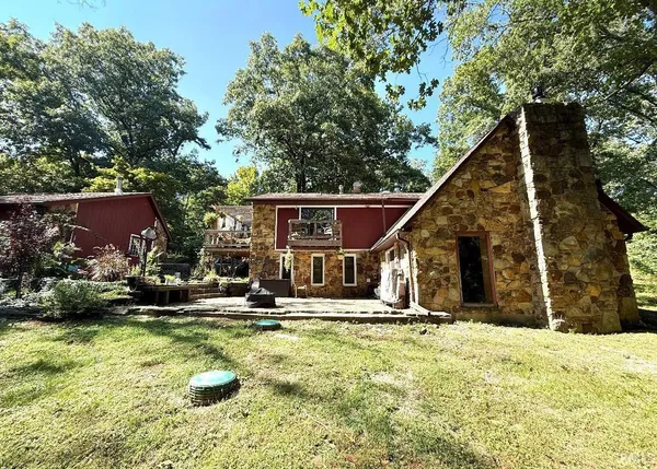 $514,900 | 918 North Harv-Wright Road, Bloomfield, IN 47424