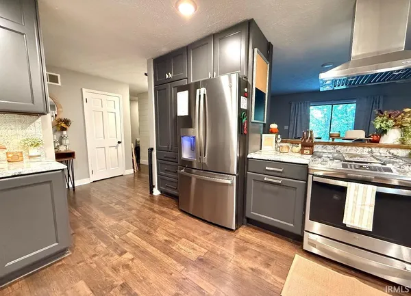 $514,900 | 918 North Harv-Wright Road, Bloomfield, IN 47424