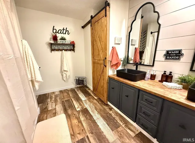 $514,900 | 918 North Harv-Wright Road, Bloomfield, IN 47424