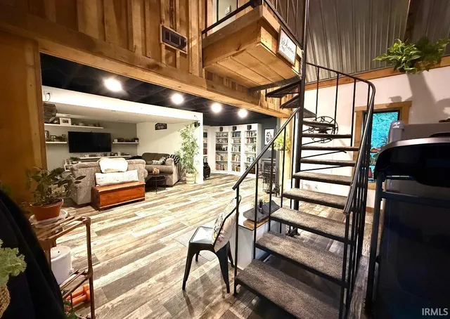 $514,900 | 918 North Harv-Wright Road, Bloomfield, IN 47424