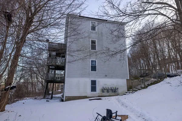 $1,600 | 76 Sherman Street, Unit 2, Gardner, MA 01440