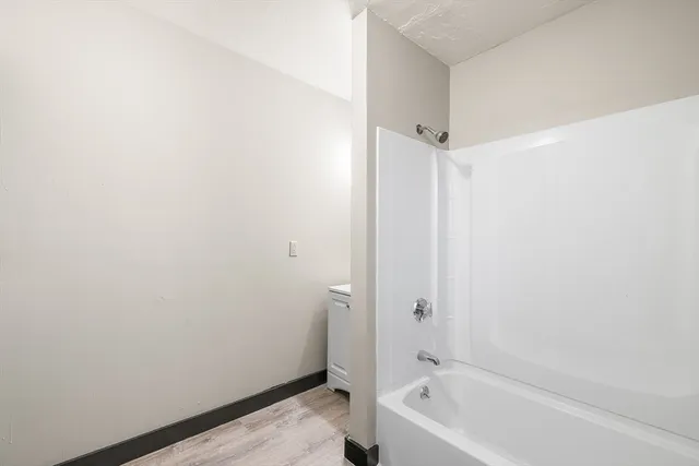 $1,600 | 76 Sherman Street, Unit 2, Gardner, MA 01440