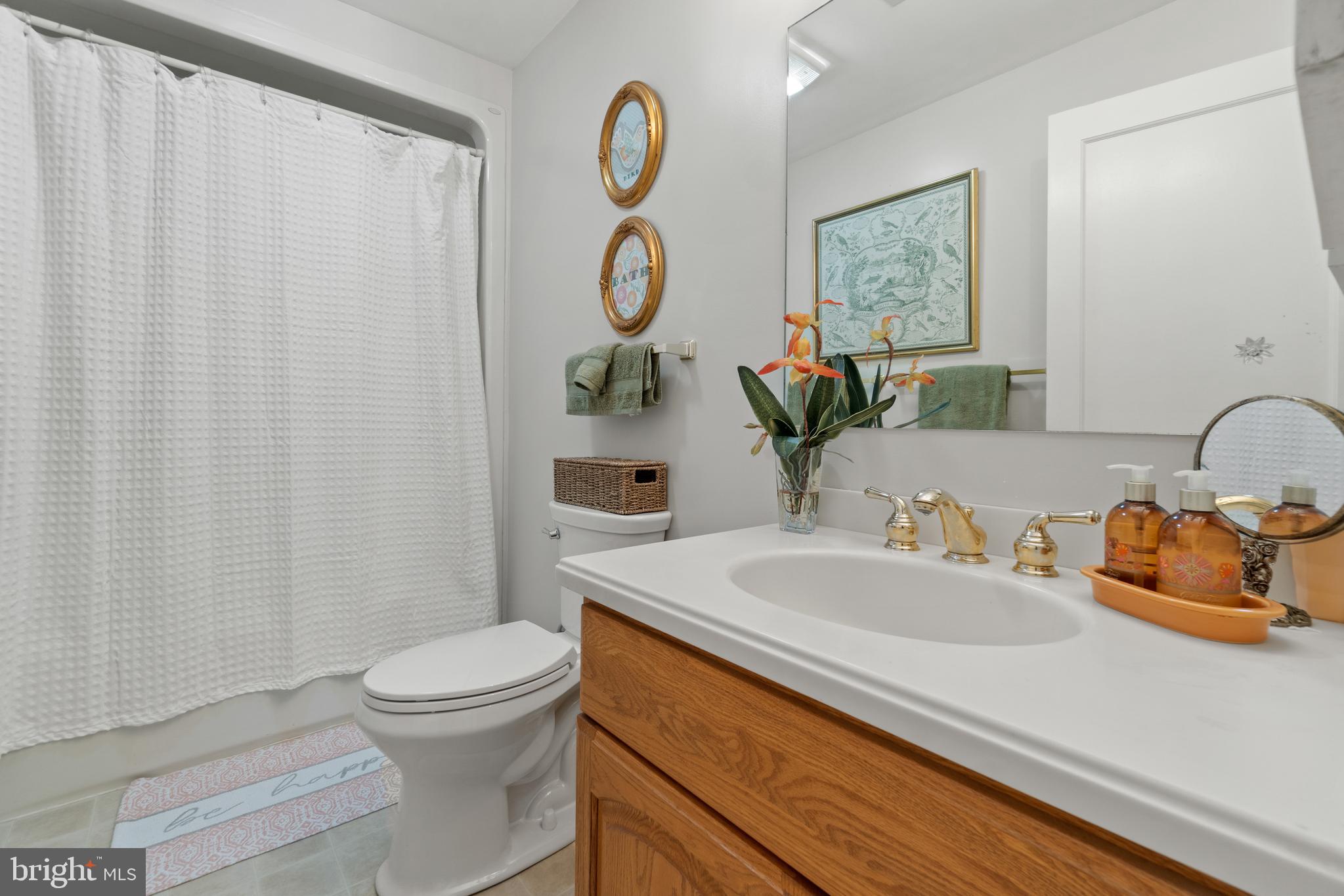 1717 Marymont Road Silver Spring, MD 20906 - Photo 28 of 35 Bathroom
