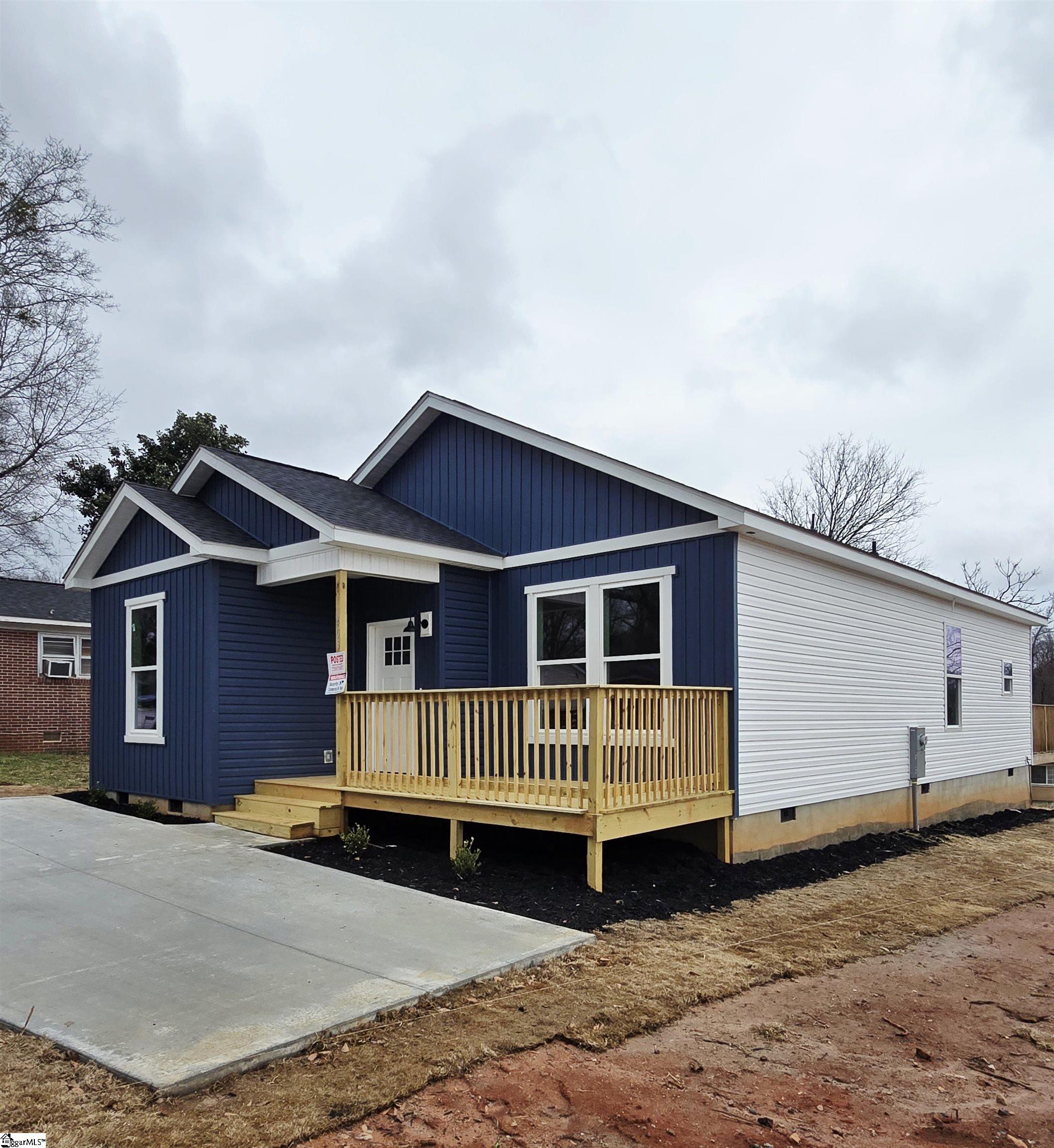 403 Tribble Street Seneca, SC 29678 - Photo 3 of 15