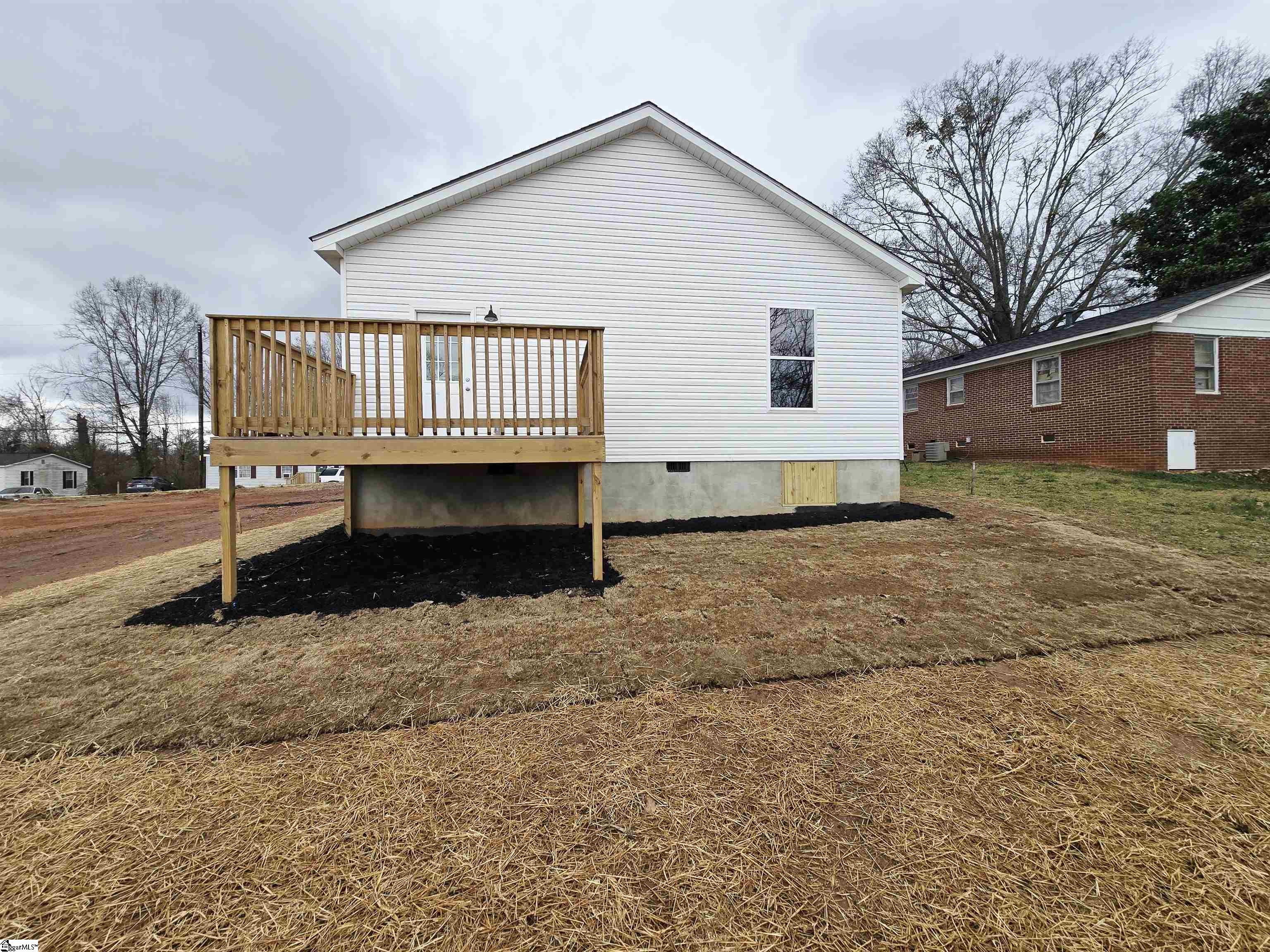 403 Tribble Street Seneca, SC 29678 - Photo 4 of 15