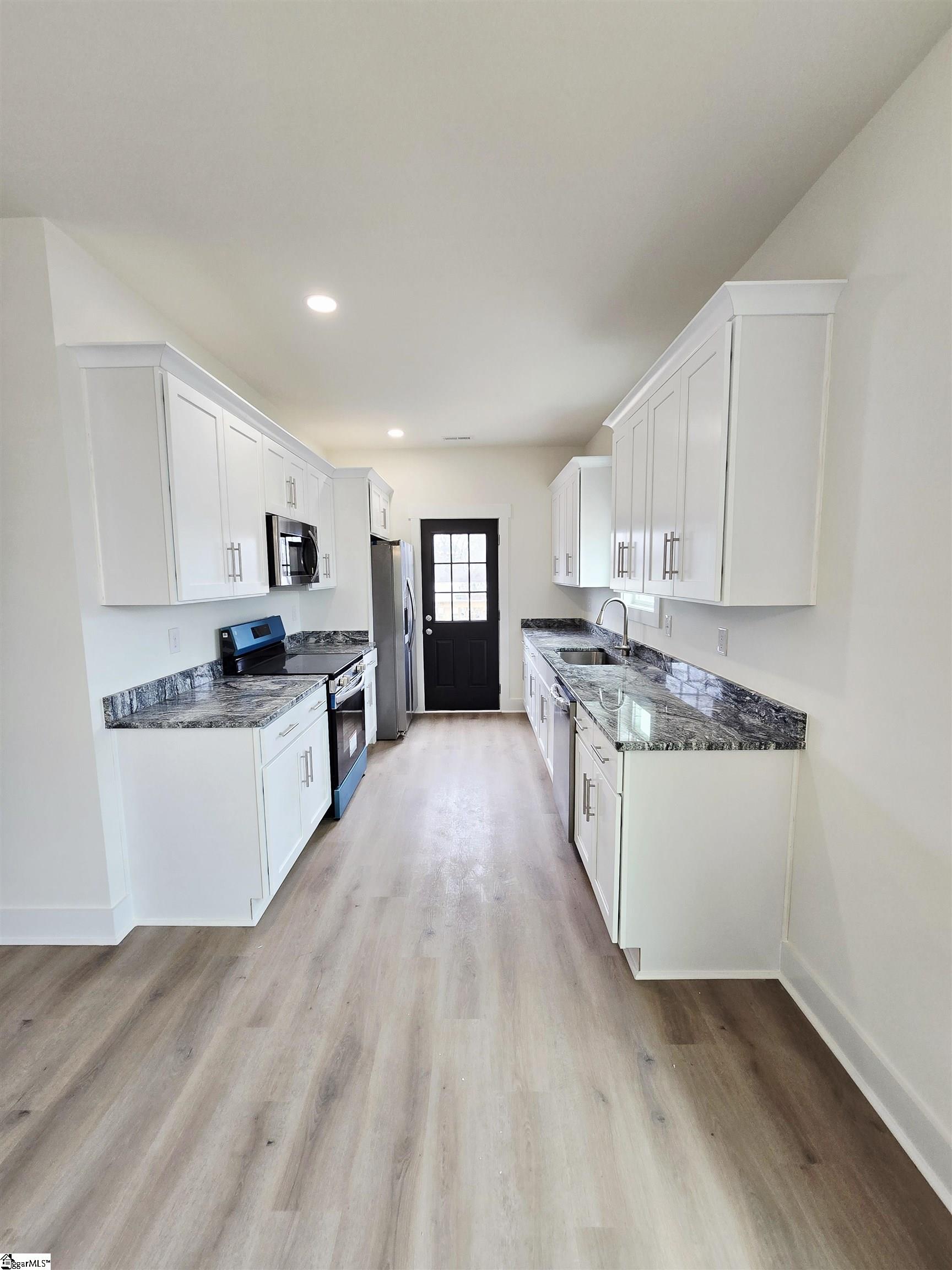 403 Tribble Street Seneca, SC 29678 - Photo 10 of 15