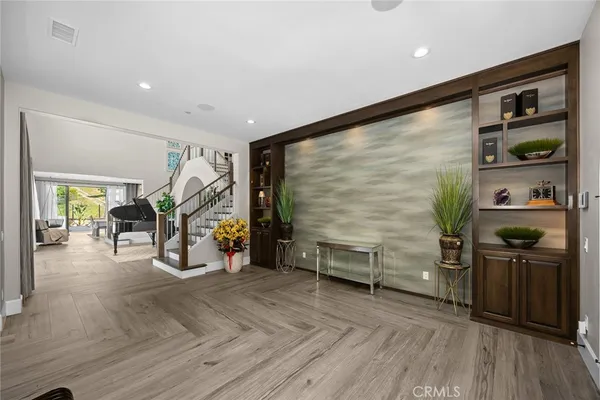 $21,500 | 107 Clear Falls, Irvine, CA 92602