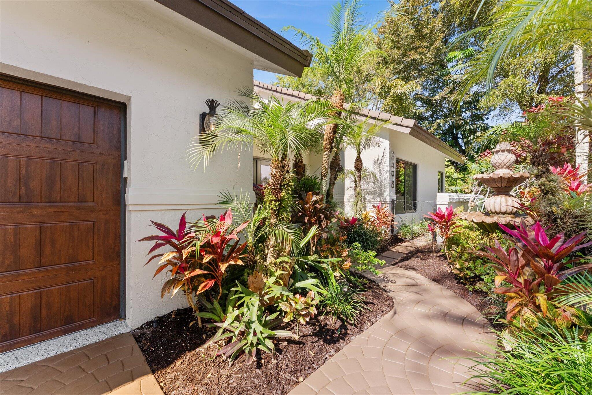 2498 Northwest 39th Street Boca Raton, FL 33431 - Photo 6 of 40 Front of House