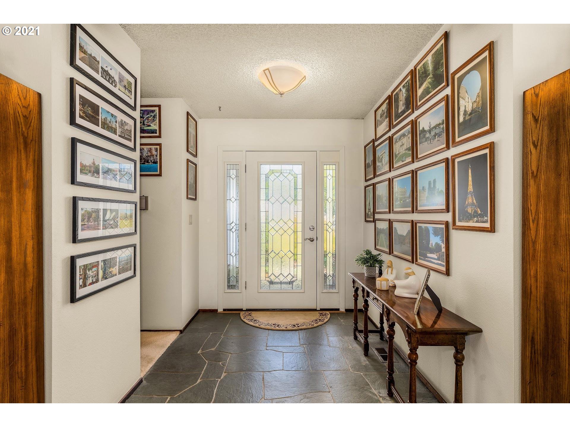 14620 Southwest Glenbrook Road Beaverton, OR 97007 - Photo 3 of 31 Gallery Image 3