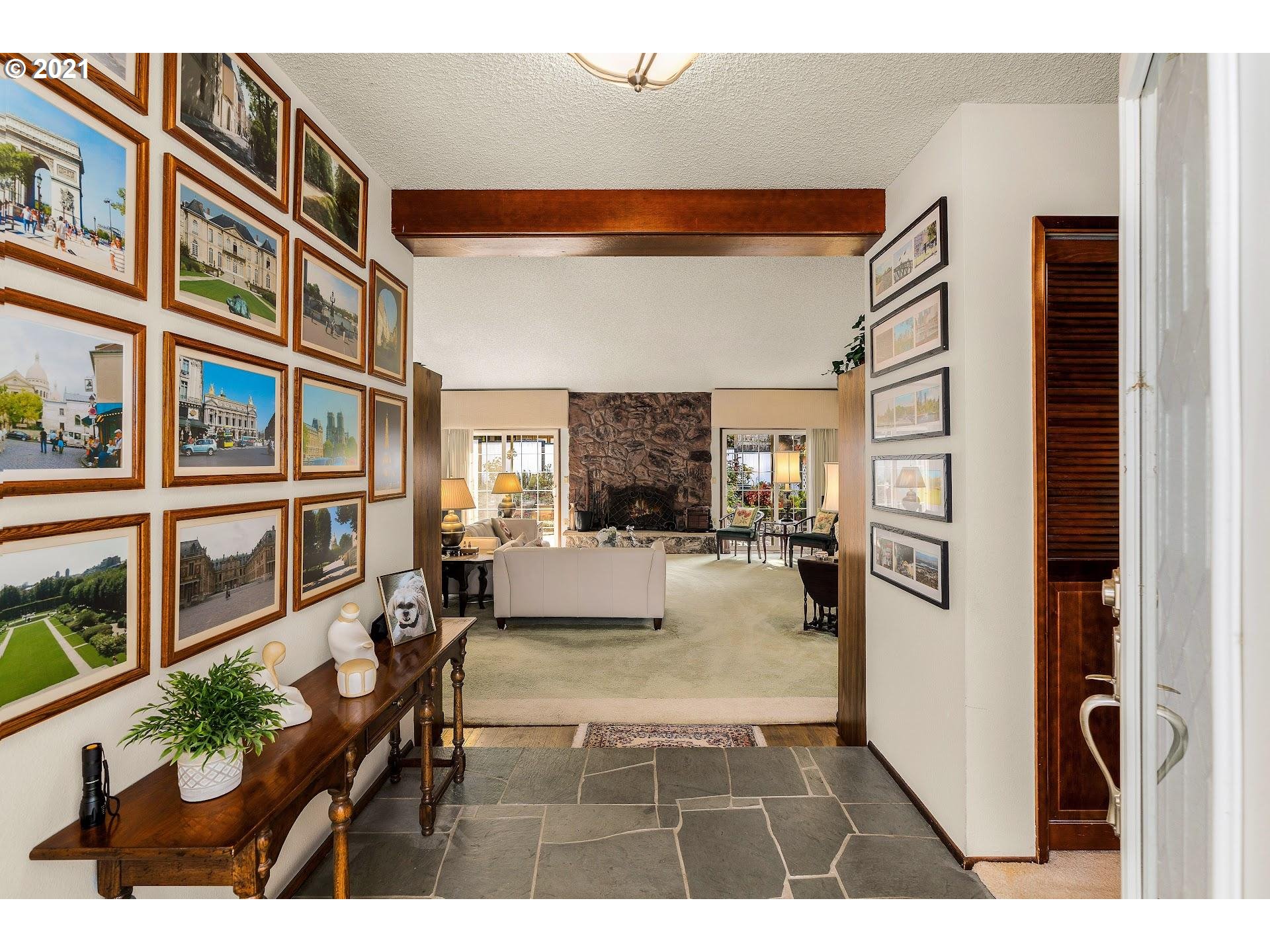 14620 Southwest Glenbrook Road Beaverton, OR 97007 - Photo 4 of 31 Gallery Image 4