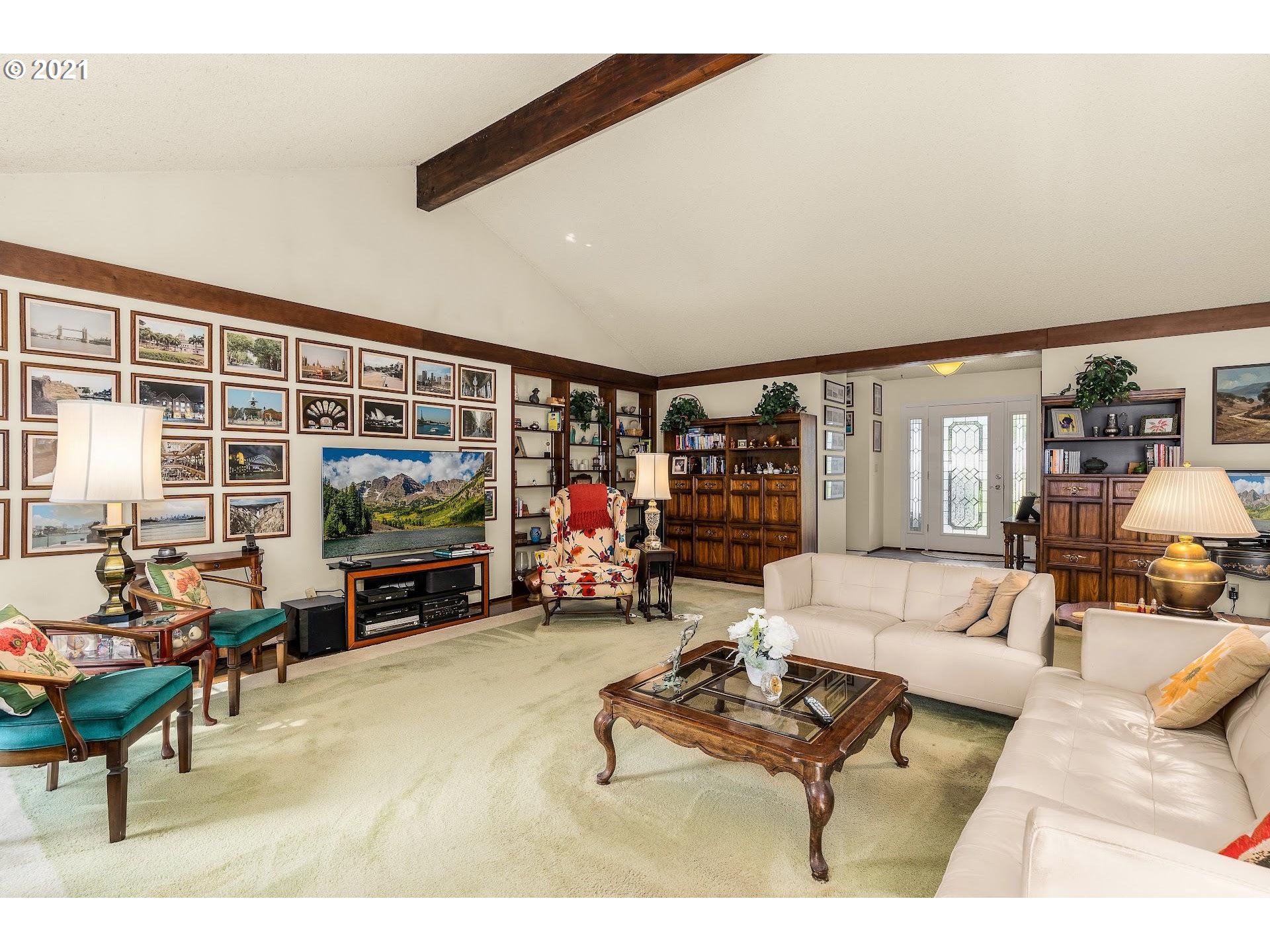14620 Southwest Glenbrook Road Beaverton, OR 97007 - Photo 7 of 31 Gallery Image 7