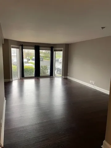 $1,500 | 2730 Mitchell Drive, Unit 2, Woodridge, IL 60517