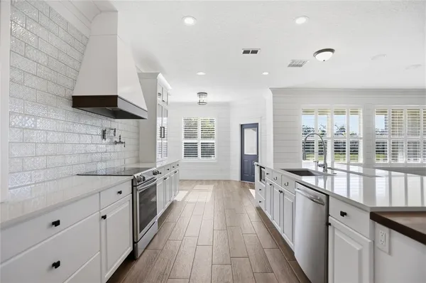$885,000 | 8 Winters Landing Drive, Oakland, FL 34787
