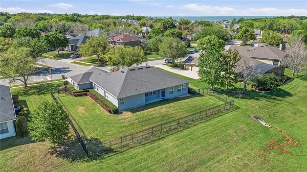 $885,000 | 8 Winters Landing Drive, Oakland, FL 34787