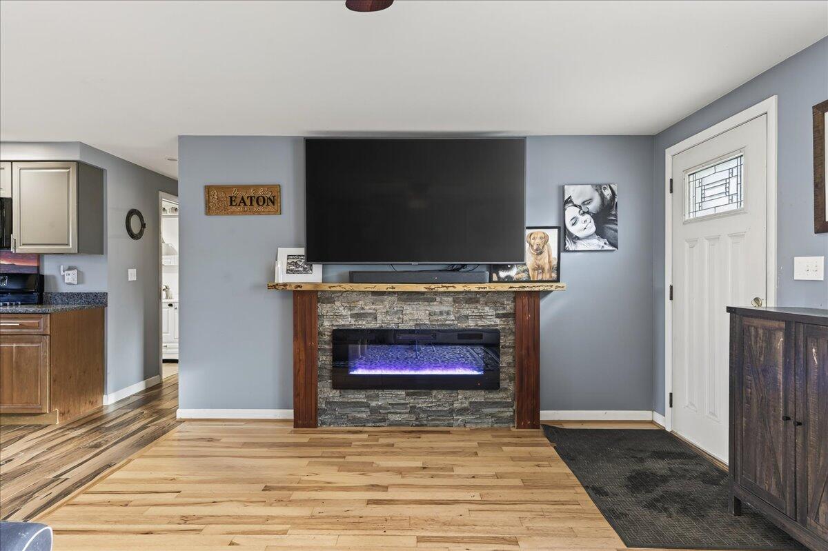 594 North Deer Isle Road Deer Isle, ME 04627 - Photo 5 of 36 05-594 Deer Isle Rd (1 of 48)