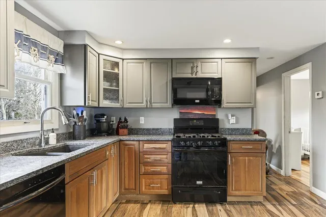 $385,000 | 594 North Deer Isle Road, Deer Isle, ME 04627