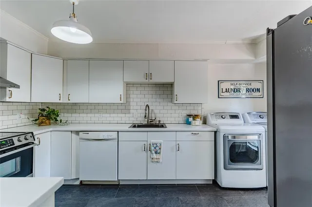 $214,000 | 10552 High Hollows Drive, Unit 234, Dallas, TX 75230