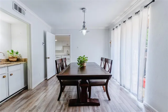 $214,000 | 10552 High Hollows Drive, Unit 234, Dallas, TX 75230