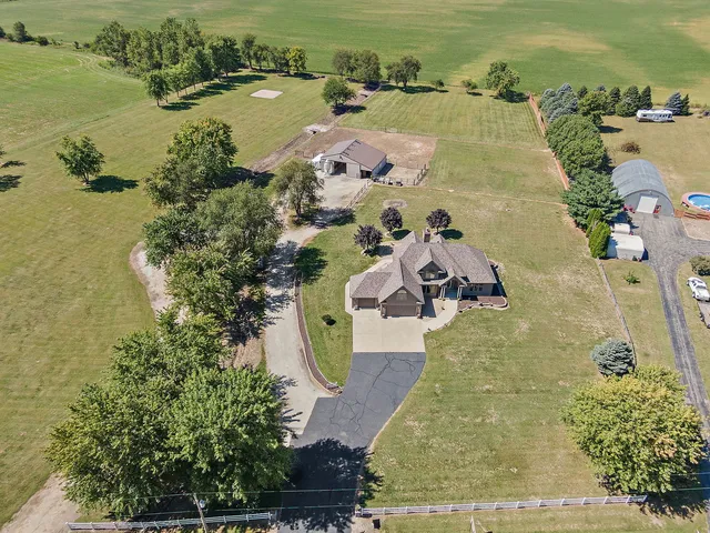 an aerial view of lake residential house with outdoor space
