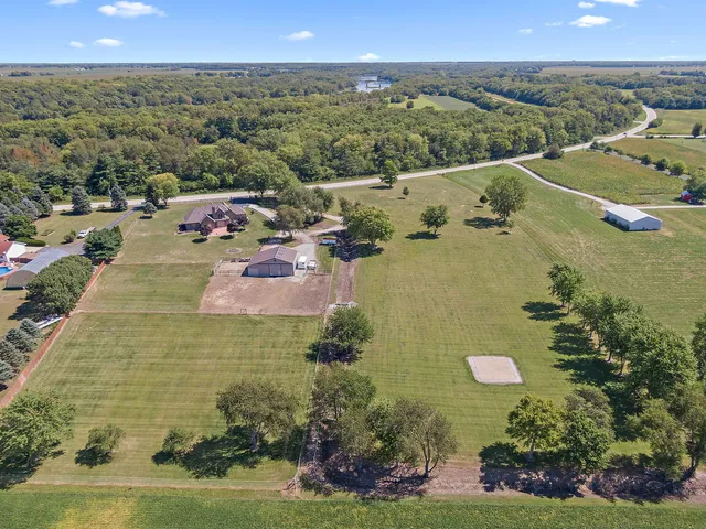 a picture of floor plan