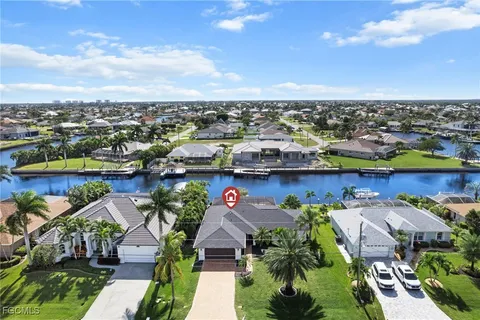 $549,900 | 2546 Southwest 38th Terrace, Cape Coral, FL 33914