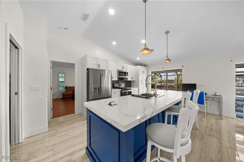 $549,900 | 2546 Southwest 38th Terrace, Cape Coral, FL 33914