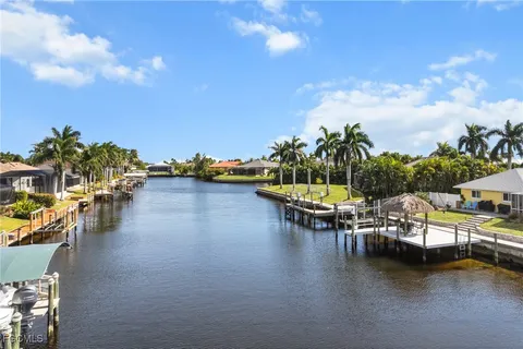 $549,900 | 2546 Southwest 38th Terrace, Cape Coral, FL 33914
