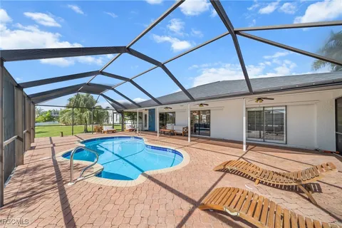 $549,900 | 2546 Southwest 38th Terrace, Cape Coral, FL 33914