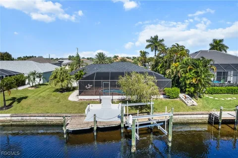 $549,900 | 2546 Southwest 38th Terrace, Cape Coral, FL 33914