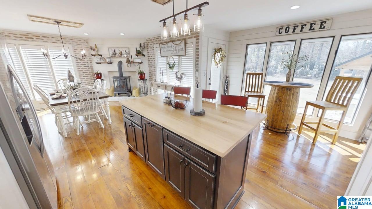 900 Shades Cliff Road Jasper, AL 35504 - Photo 19 of 60