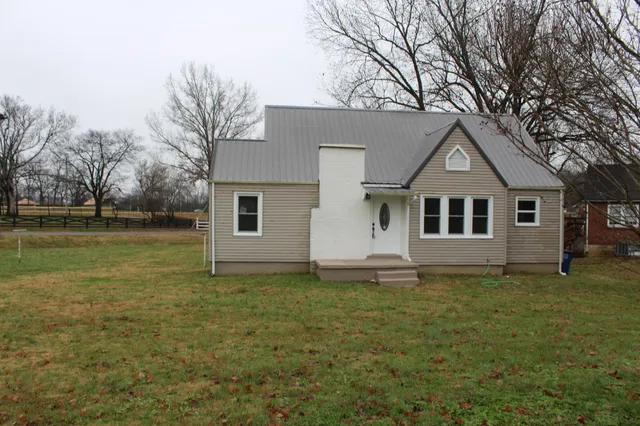 $340,000 | 508 Lewis Avenue, Shelbyville, TN 37160