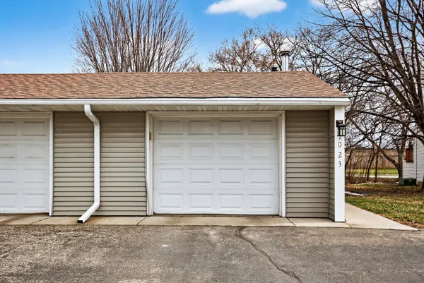 $230,000 | 7023 146th St Court, Apple Valley, MN 55124