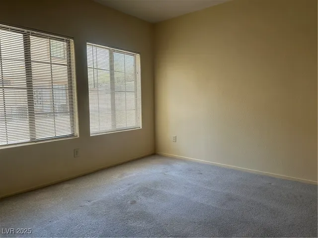 $925 | 2011 Sue Court, Unit 105, Las Vegas, NV 89108